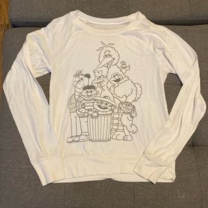 Forever 21 Sesame Street Long Sleeve T-Shirt Women’s Size Small Elmo